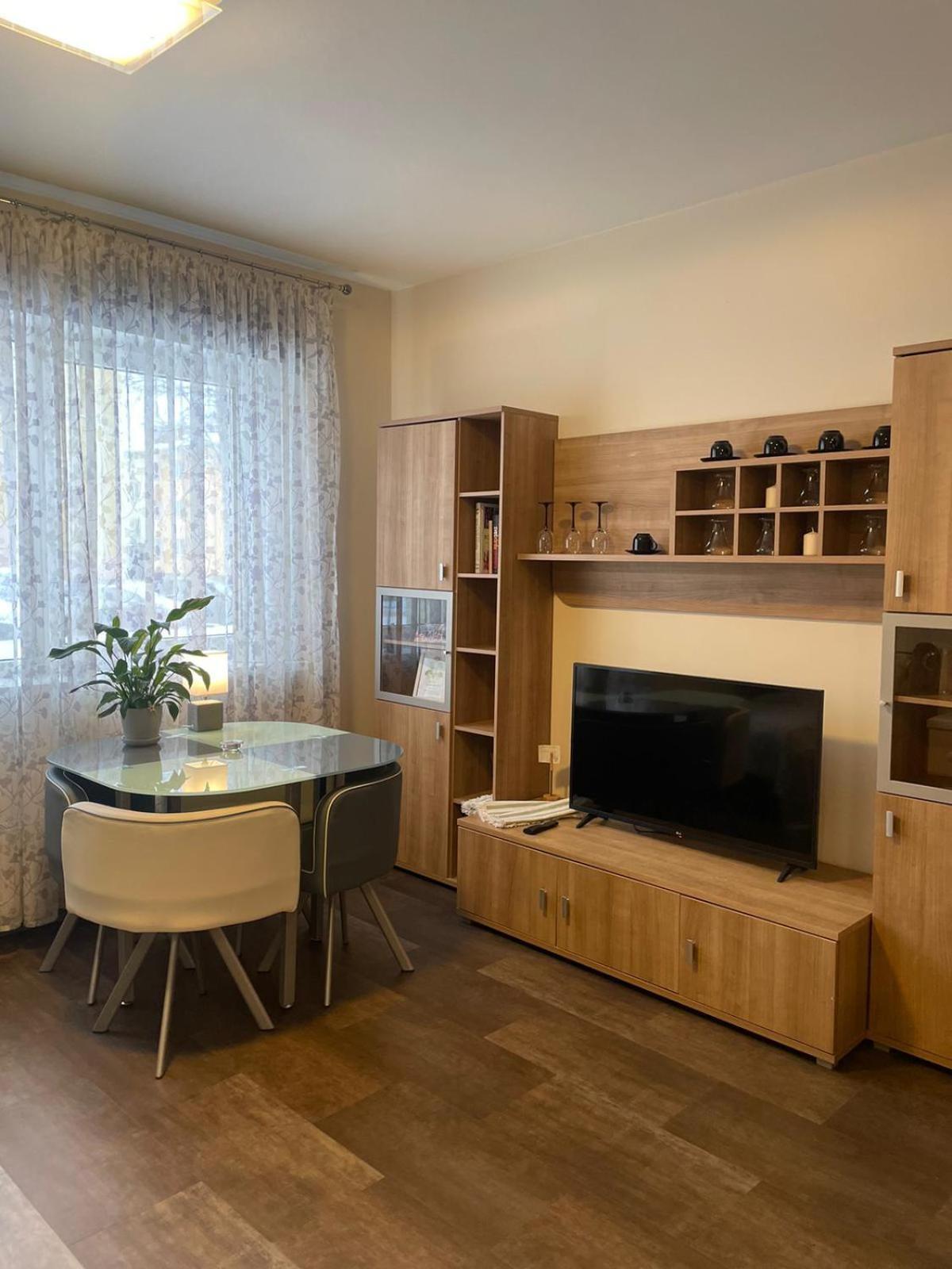 Studio Apartamenti Cēsis Buitenkant foto